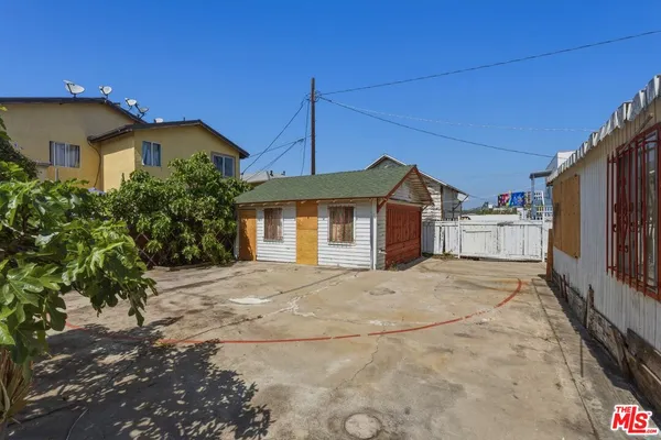 $995,000 | 127 South Westlake Avenue, Los Angeles, CA 90057
