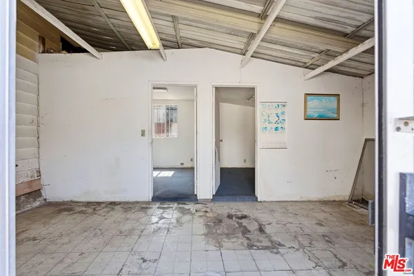 $995,000 | 127 South Westlake Avenue, Los Angeles, CA 90057