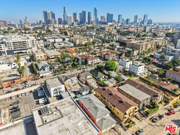 $995,000 | 127 South Westlake Avenue, Los Angeles, CA 90057