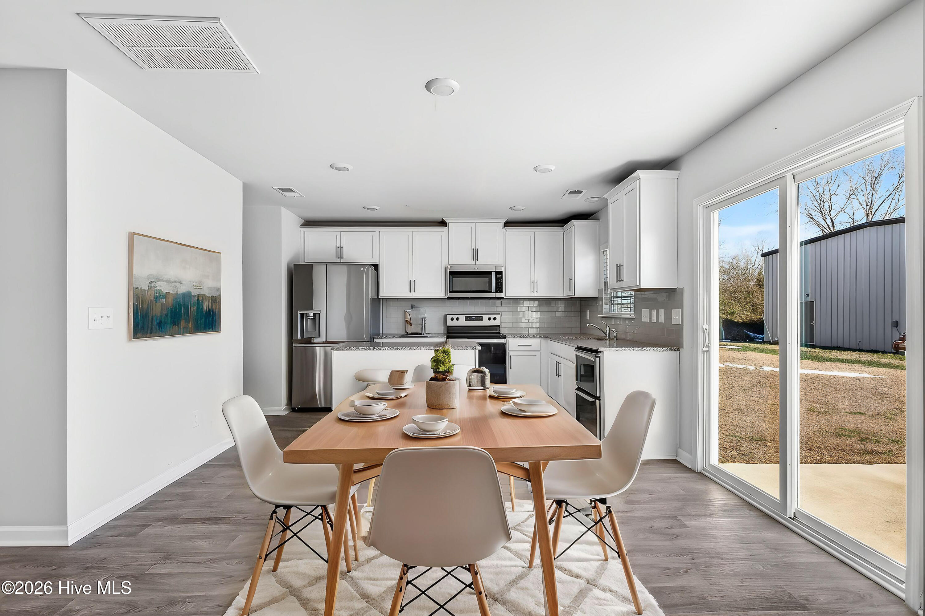 524 Dakota Road New Bern, NC 28560 - Photo 7 of 38 Virtually Staged