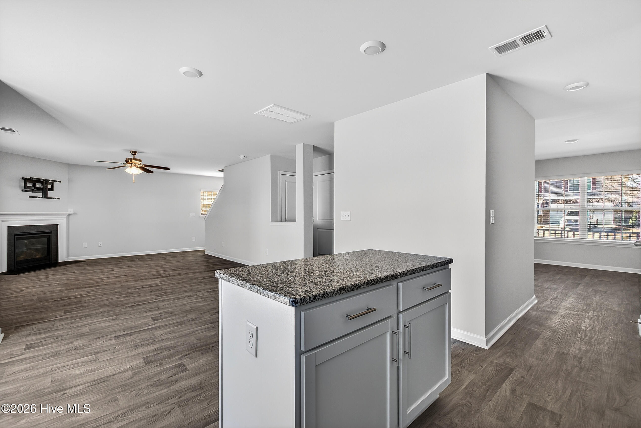 524 Dakota Road New Bern, NC 28560 - Photo 10 of 32 11