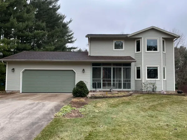 $519,900 | E10471 Pine Circle, Prairie du Sac, WI 53578