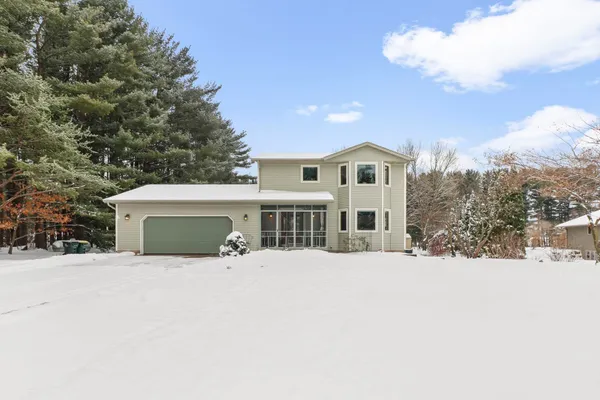 $519,900 | E10471 Pine Circle, Prairie du Sac, WI 53578