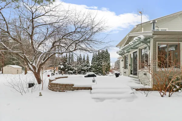 $519,900 | E10471 Pine Circle, Prairie du Sac, WI 53578