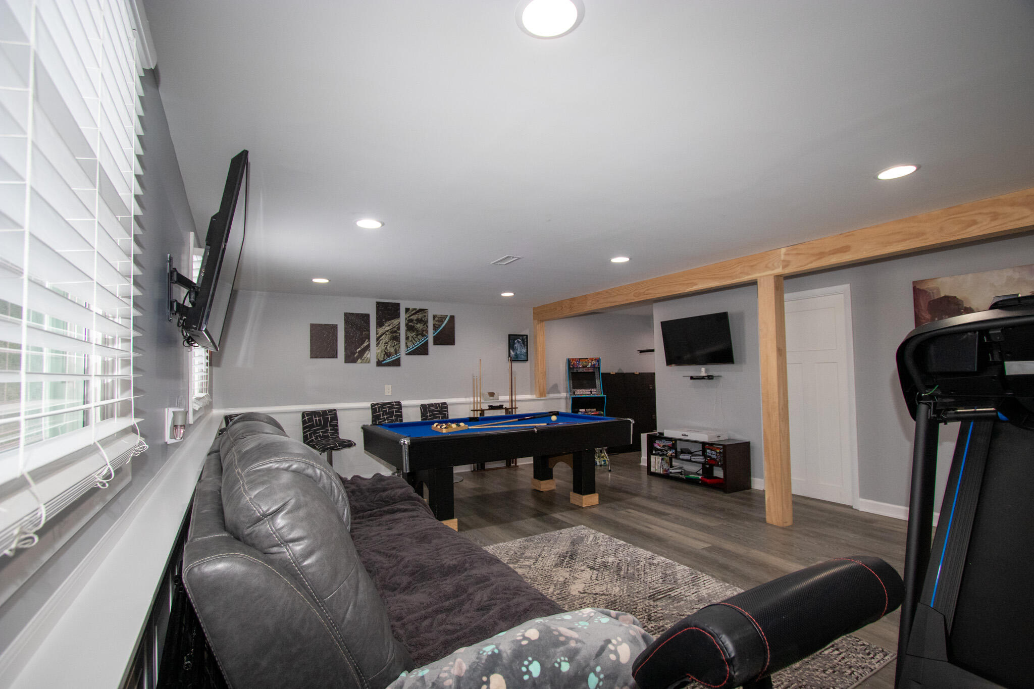 2950 101st Street Highland, IN 46322 - Photo 29 of 34 2048x1365