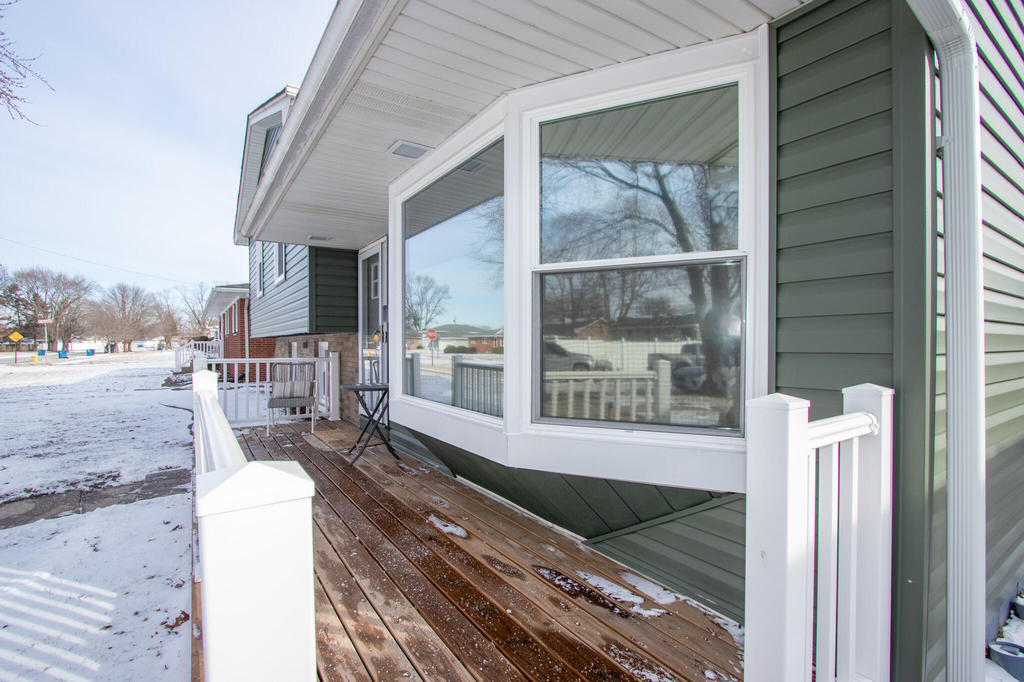 2950 101st Street Highland, IN 46322 - Photo 3 of 34 2048x1365