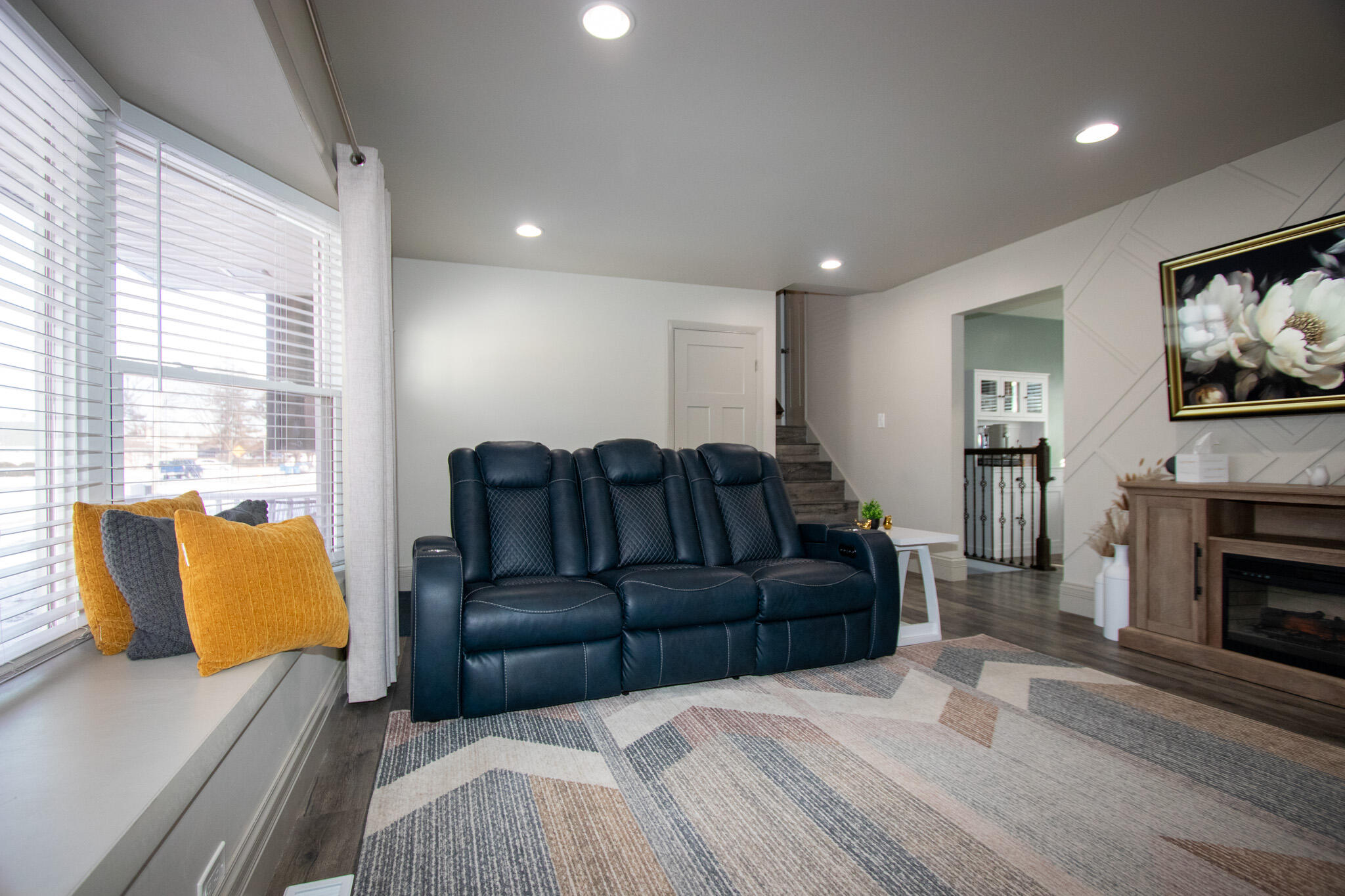 2950 101st Street Highland, IN 46322 - Photo 6 of 34 2048x1365