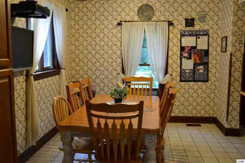 9777 Tangent Road Tecumseh, MI 49286 - Photo 7 of 25 20366961-6.JPG