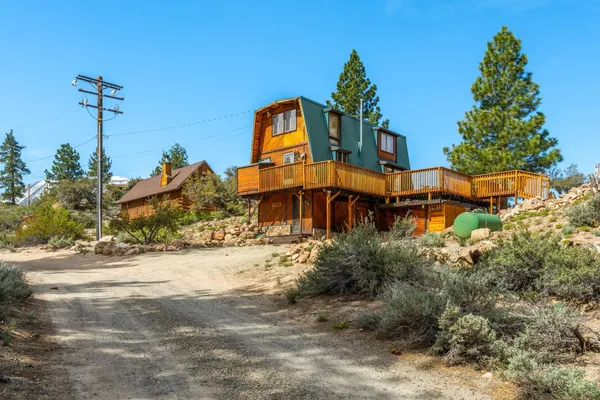 $399,000 | 430 Dry Trail, Mammoth Lakes, CA 93546