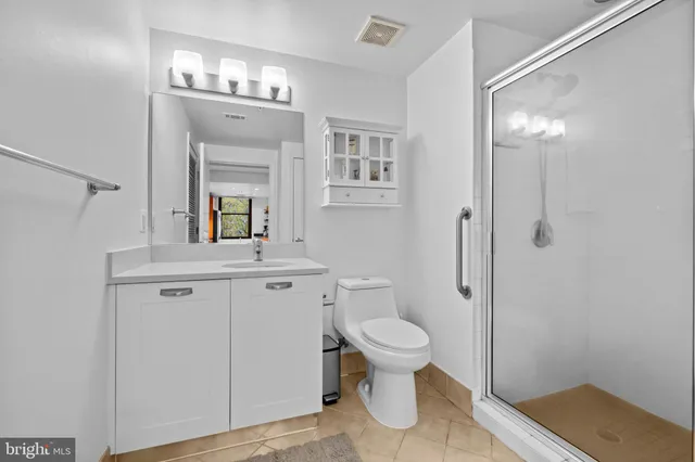 $463,000 | 2451 Midtown Avenue, Unit 203, Alexandria, VA 22303