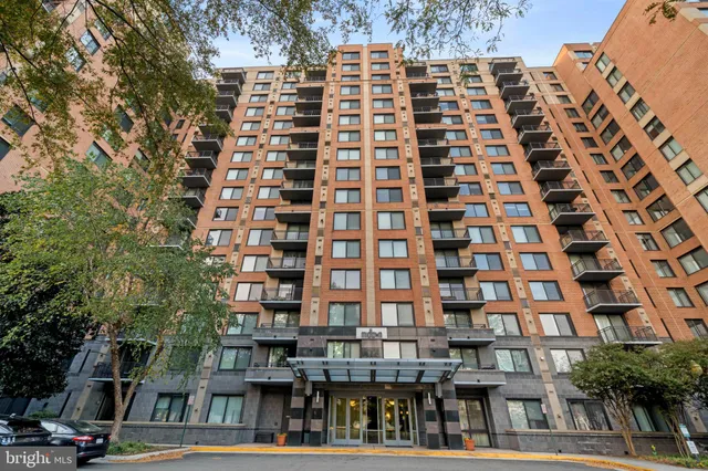 $463,000 | 2451 Midtown Avenue, Unit 203, Alexandria, VA 22303