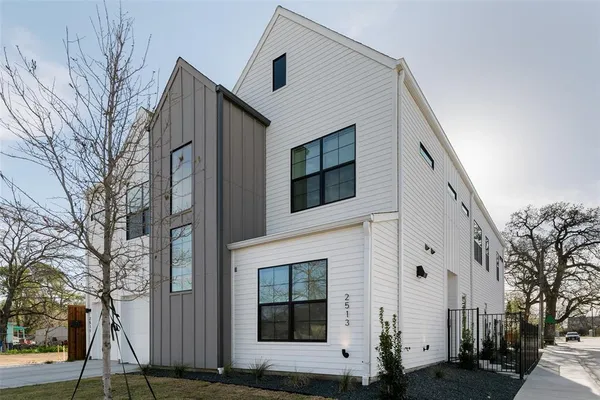 $3,750 | 2513 North Winnetka Avenue, Dallas, TX 75212