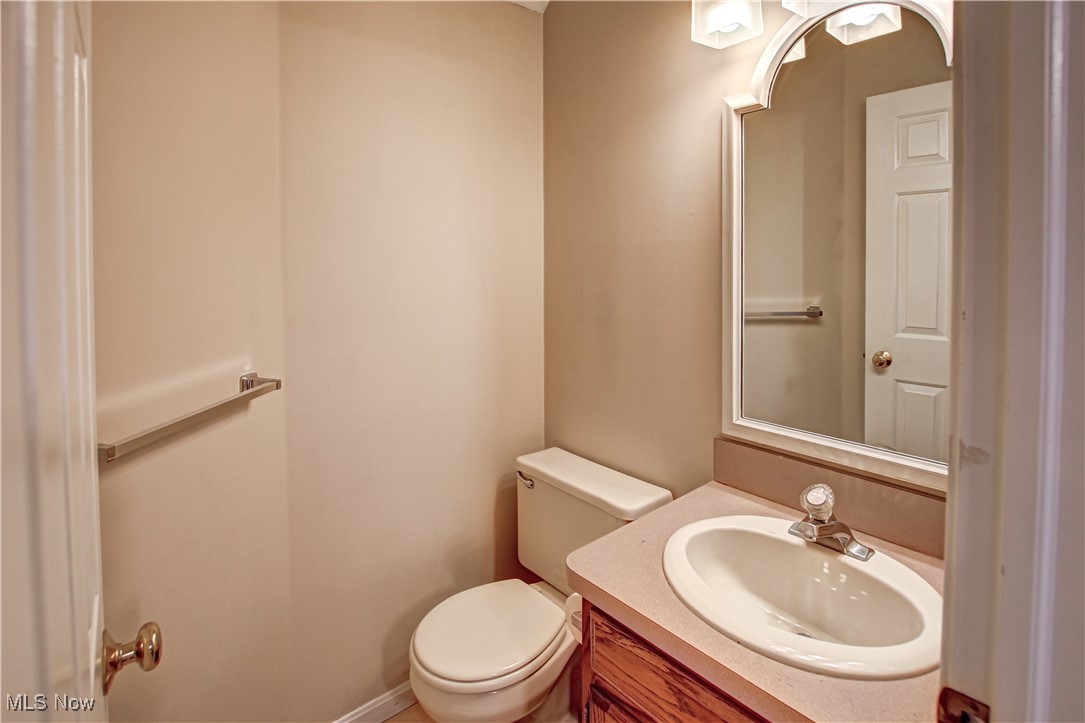7473 Pearl Road Cleveland, OH 44130 - Photo 12 of 31 Gallery Image 12