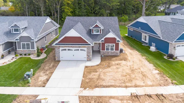 $439,900 | 12662 Creekside Drive, Cedar Lake, IN 46303