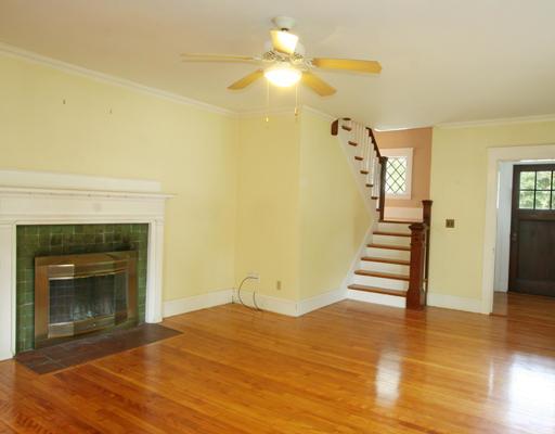 128 Common Street Walpole, MA 02081 - Photo 4 of 9 Gallery Image 4
