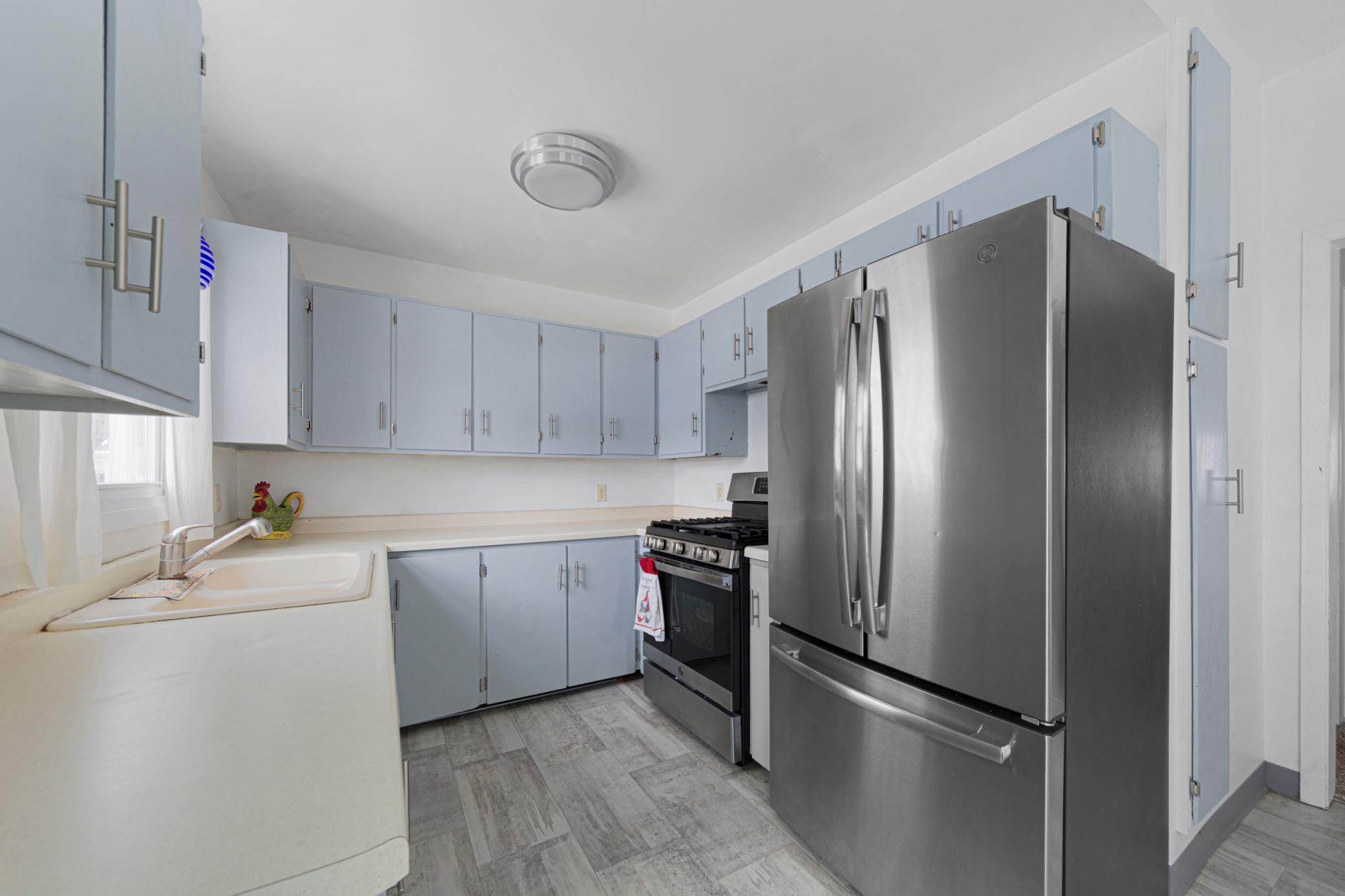 711 8th Street Northwest Austin, MN 55912 - Photo 12 of 34