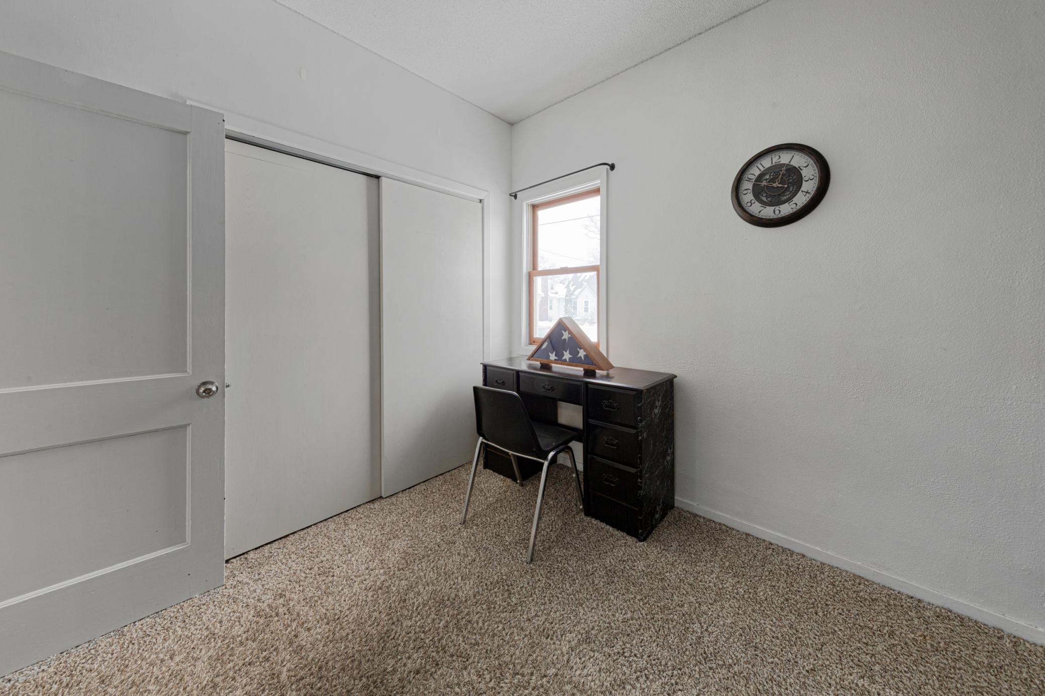 711 8th Street Northwest Austin, MN 55912 - Photo 14 of 34