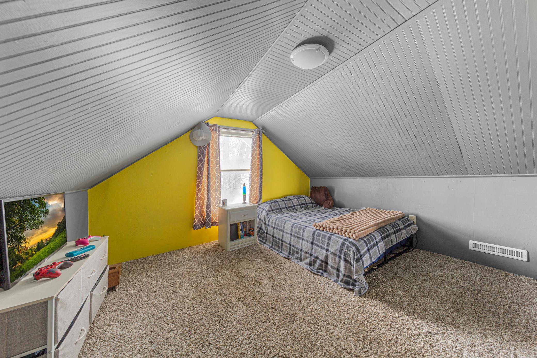 711 8th Street Northwest Austin, MN 55912 - Photo 18 of 34