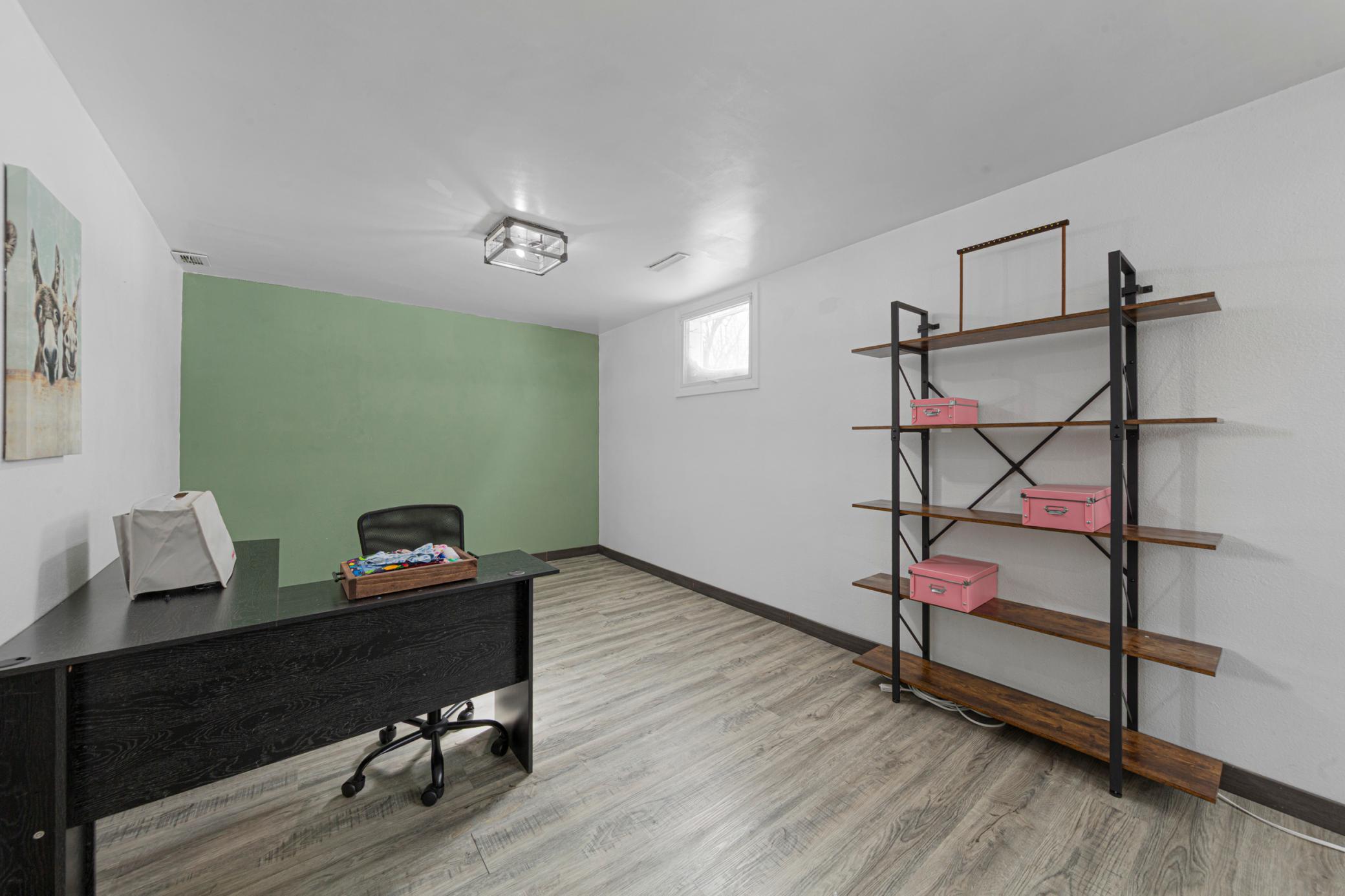 711 8th Street Northwest Austin, MN 55912 - Photo 21 of 34