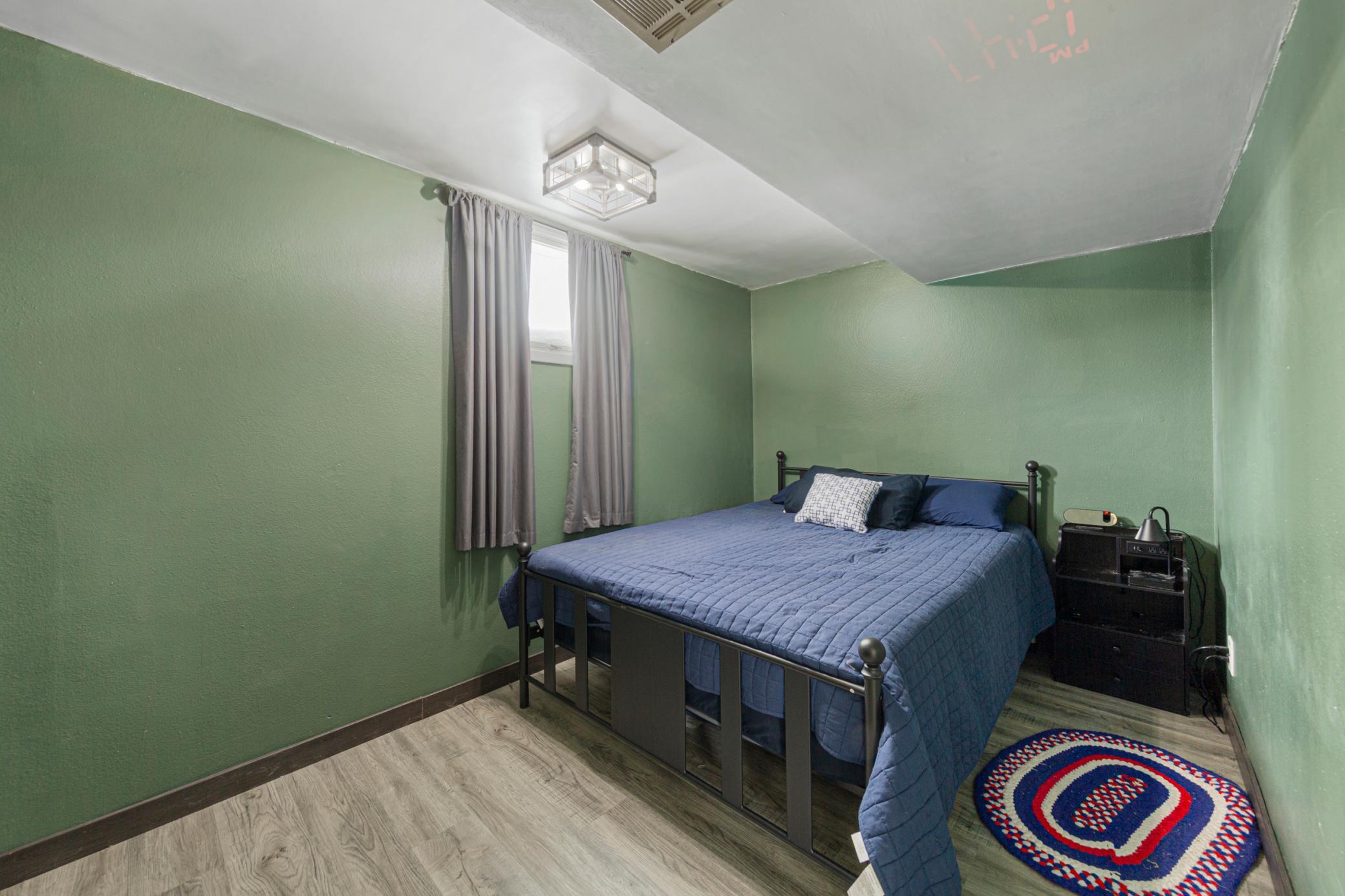 711 8th Street Northwest Austin, MN 55912 - Photo 22 of 34