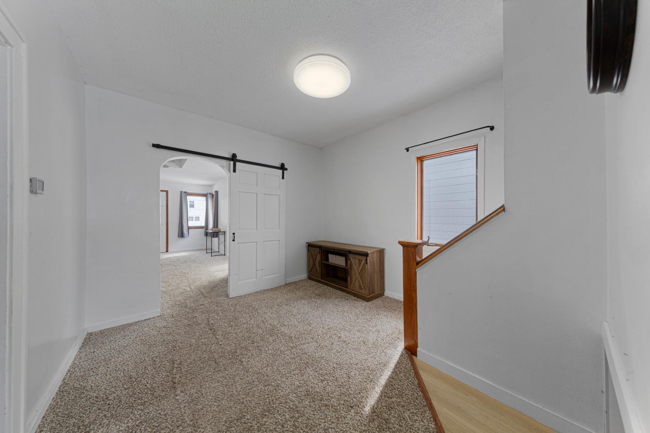 711 8th Street Northwest Austin, MN 55912 - Photo 7 of 34