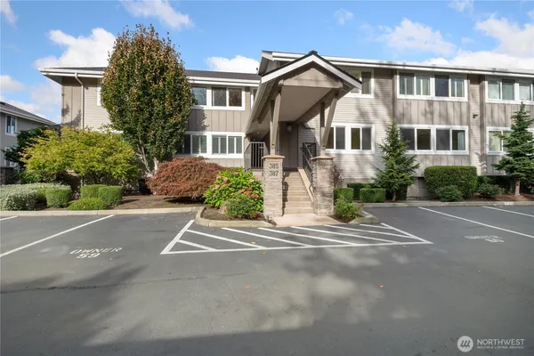 $5,500 | 387 101st Avenue Southeast, Unit 202F, Bellevue, WA 98004