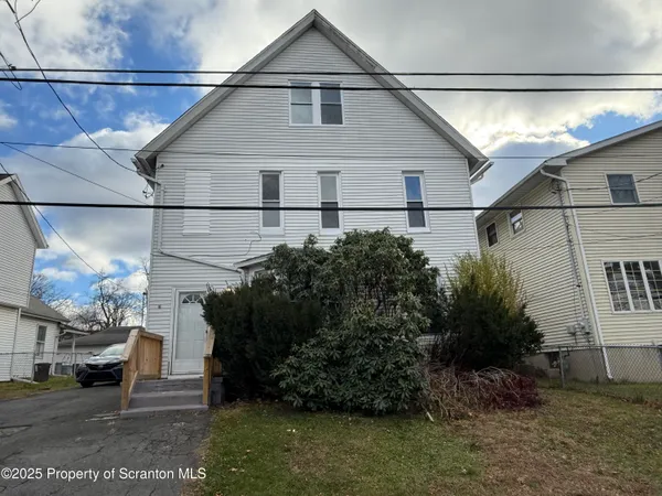 $21,600 | 2204 Golden Avenue, Scranton, PA 18508