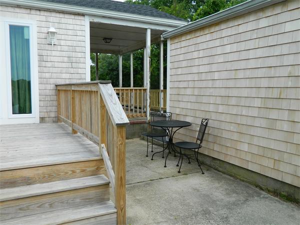 38 Canal View Road Bourne, MA 02532 - Photo 4 of 23