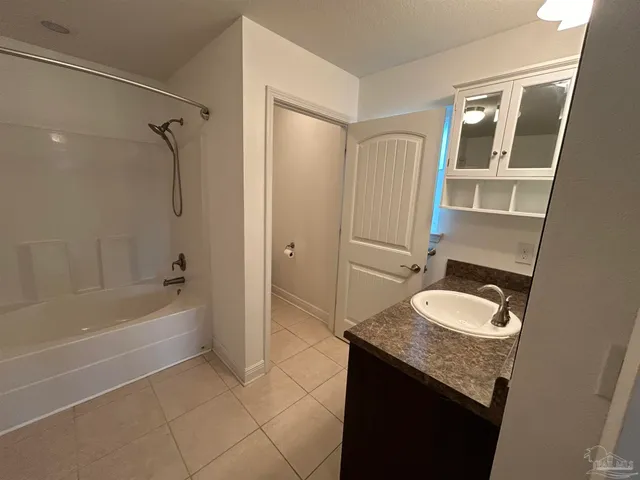 $2,100 | 323 Tree Swallow Drive, Pensacola, FL 32503