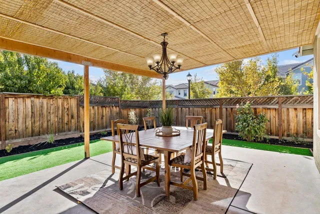 $1,300,000 | 1070 South Atwood Court, Mountain House, CA 95391