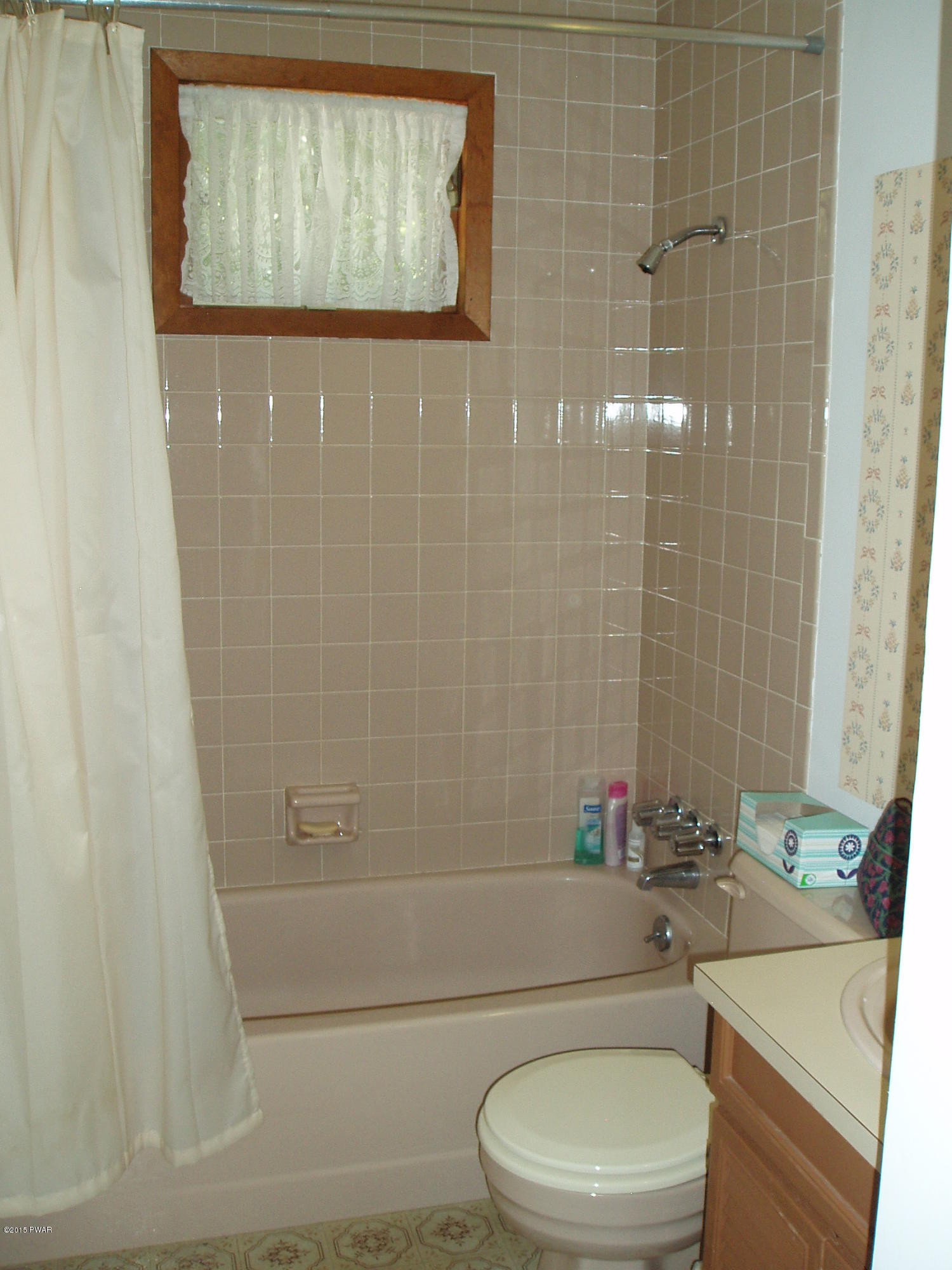 102 Lakeside Road Lakeville, PA 18438 - Photo 10 of 18