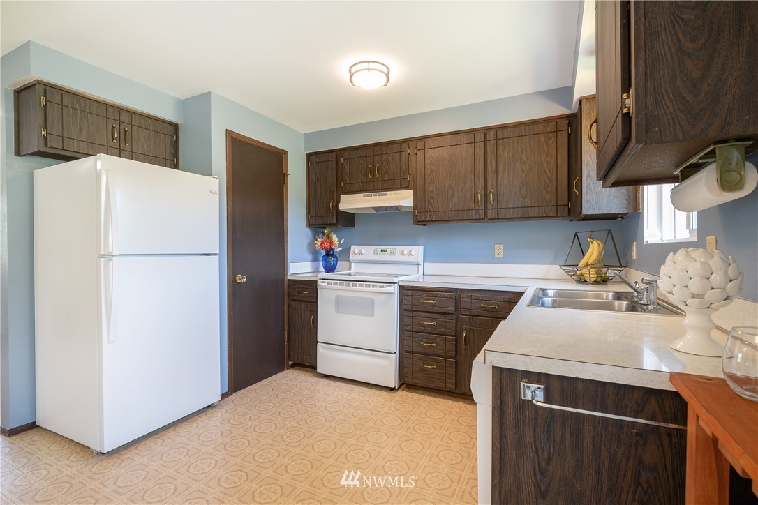 4776 Everson Goshen Road Bellingham, WA 98226 - Photo 14 of 36 Gallery Image 14