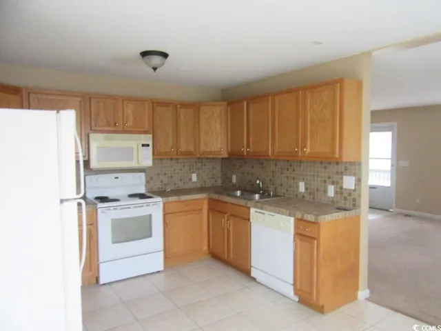 $1,250 | 186 Saw Horse Drive, Unit B, Little River, SC 29566