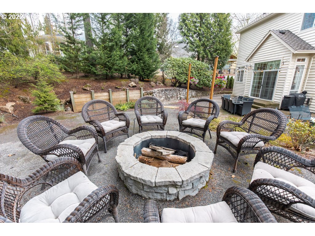 4243 Southeast Augusta Loop Gresham, OR 97080 - Photo 28 of 32 Gallery Image 28