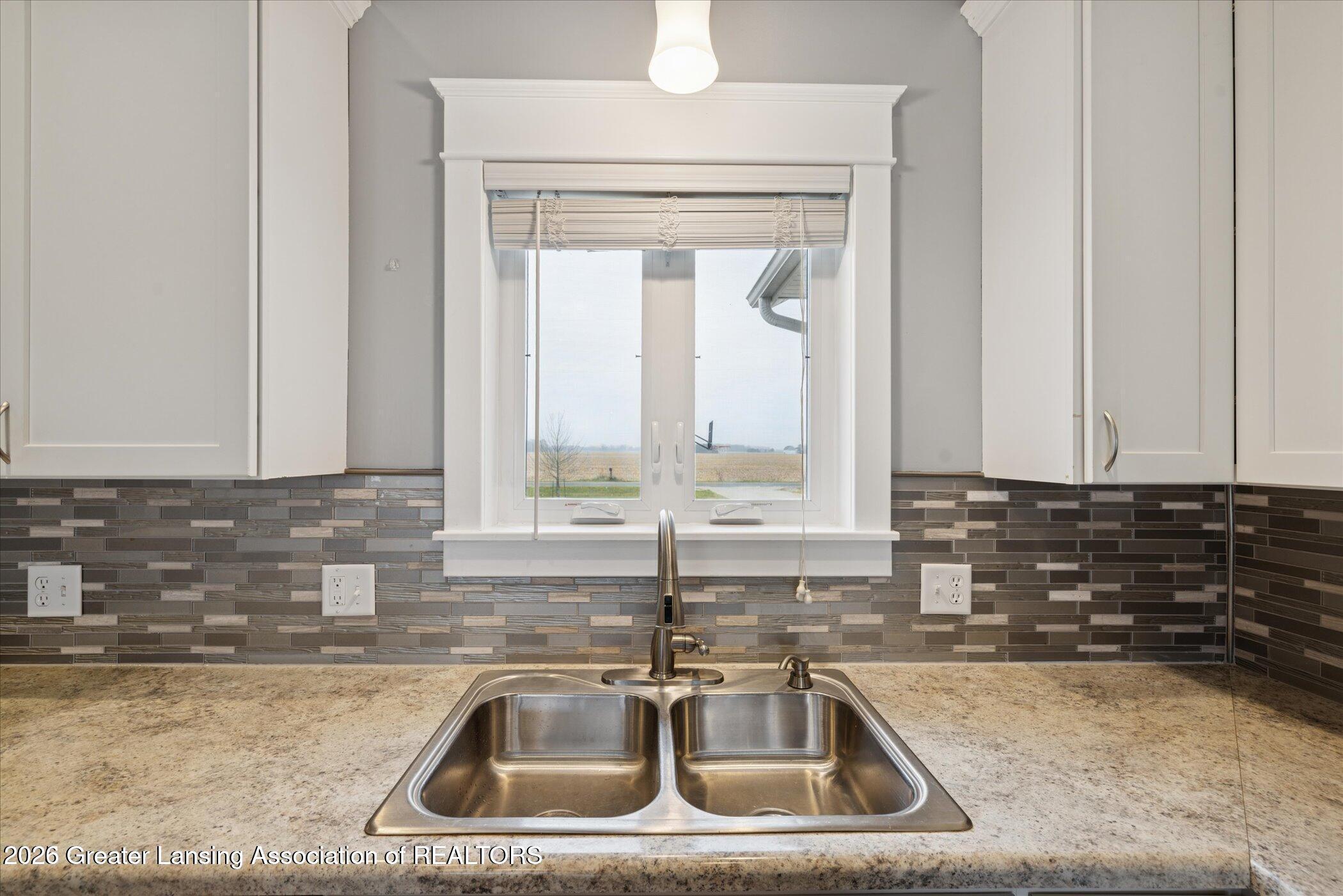 2300 North Watson Road St. Johns, MI 48879 - Photo 14 of 42 20251121214004735060000000-o