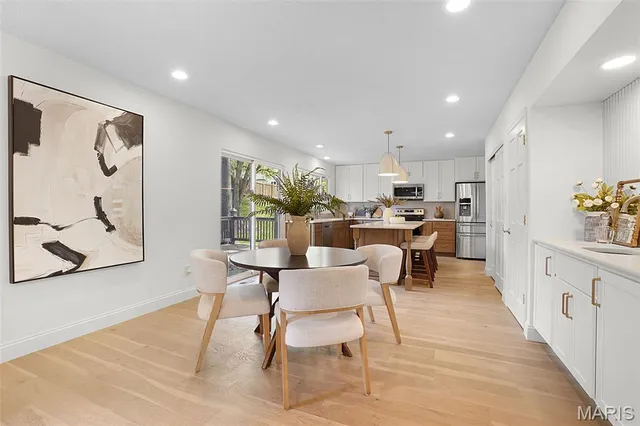 $579,900 | 342 Clayton Trails Drive, Ellisville, MO 63011