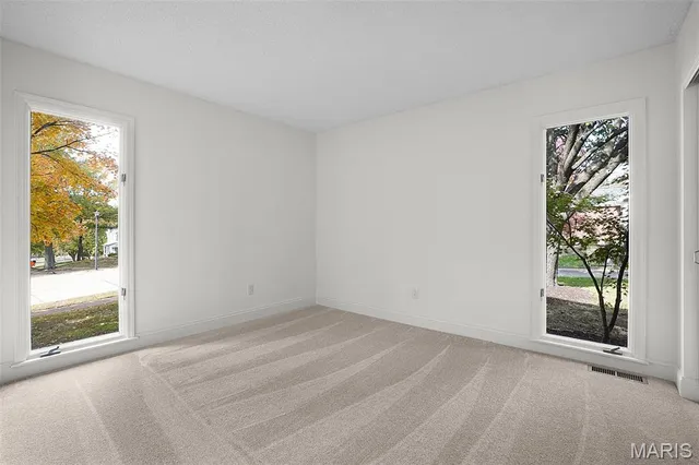 $579,900 | 342 Clayton Trails Drive, Ellisville, MO 63011