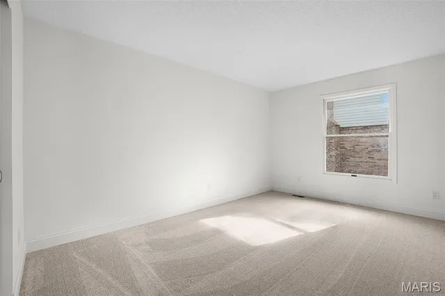 $579,900 | 342 Clayton Trails Drive, Ellisville, MO 63011