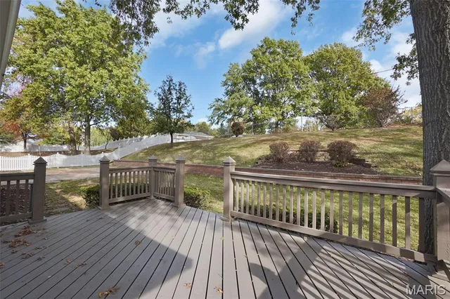 $579,900 | 342 Clayton Trails Drive, Ellisville, MO 63011