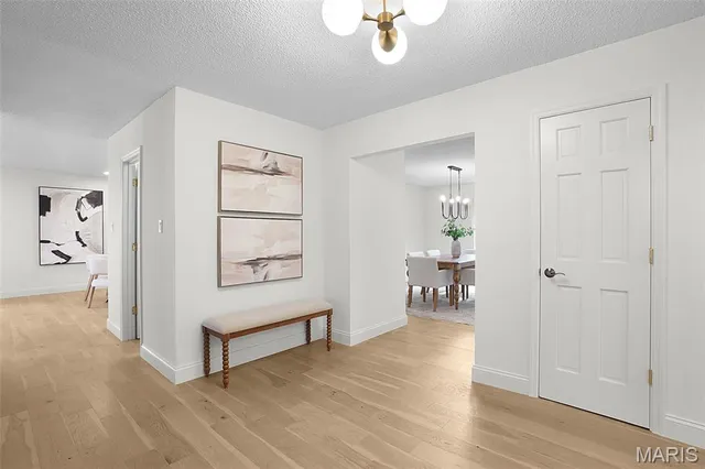 $579,900 | 342 Clayton Trails Drive, Ellisville, MO 63011