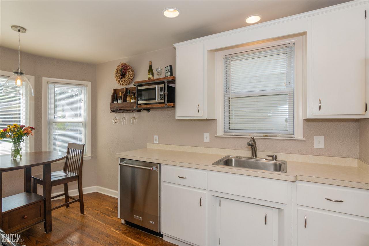 910 Harvard Road Berkley, MI 48072 - Photo 8 of 24