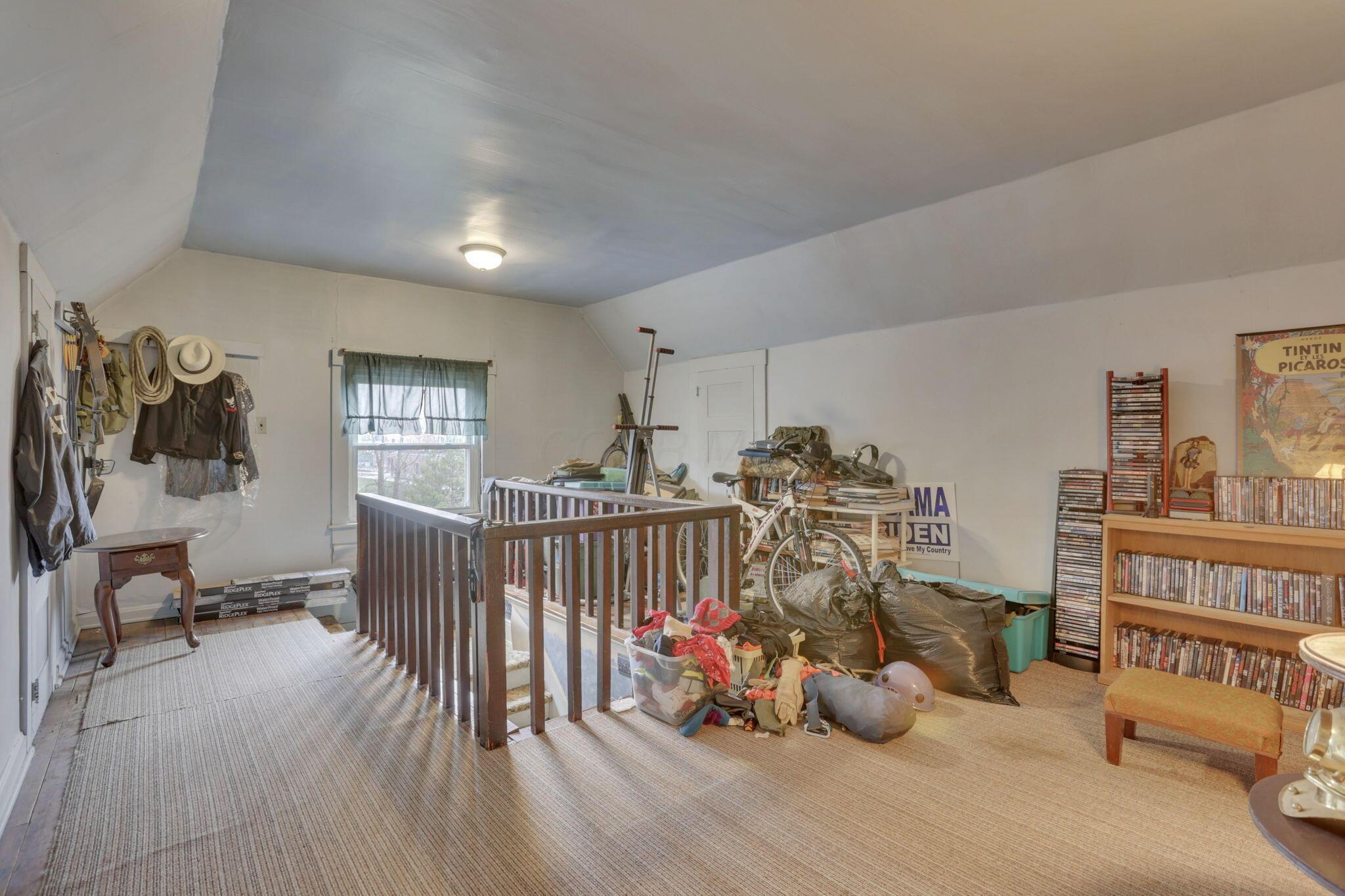 574 North Spring Street Logan, OH 43138 - Photo 23 of 30 Upper Level Loft