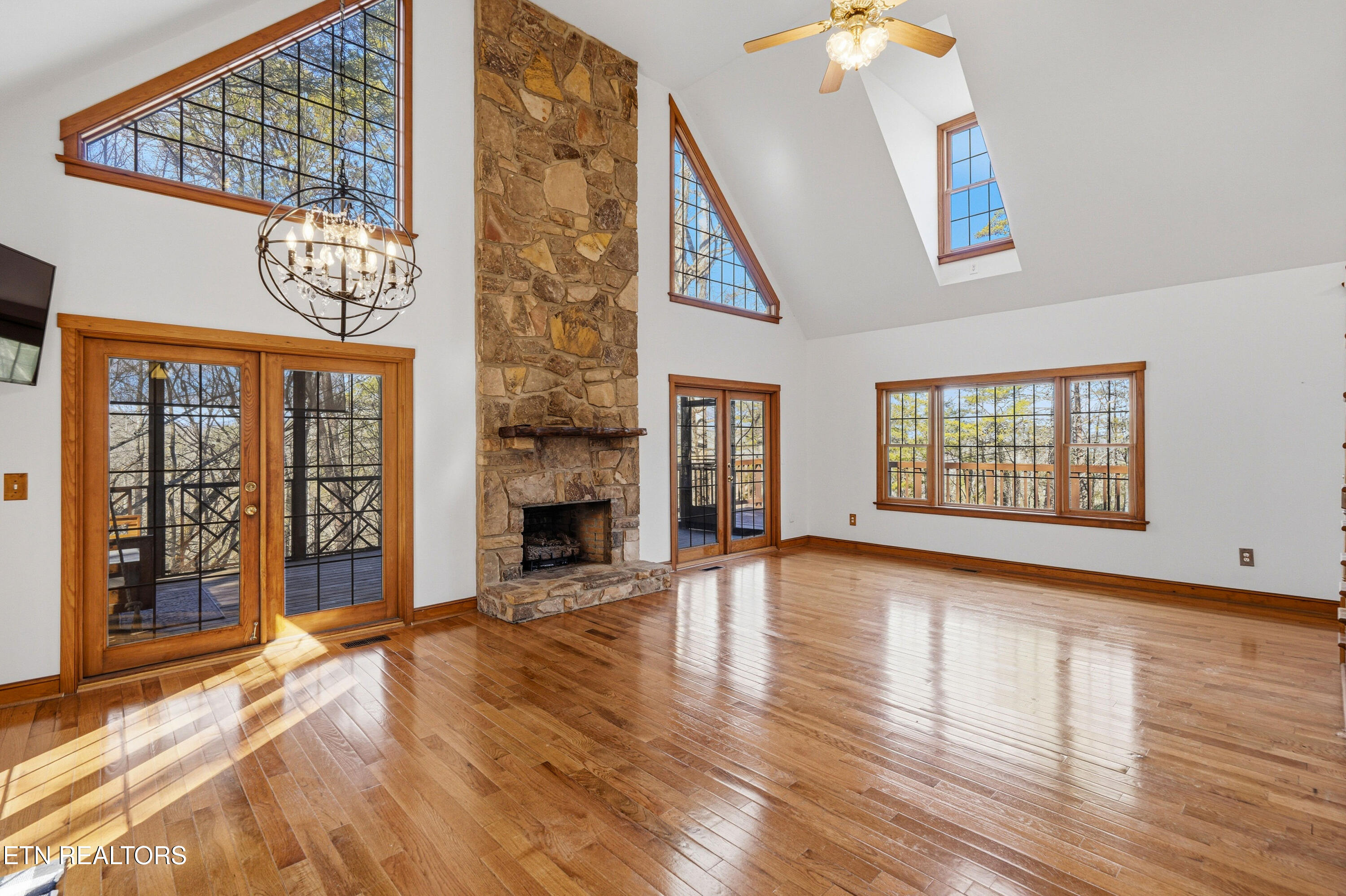 2206 Castle Rise Way Sevierville, TN 37862 - Photo 7 of 40 2206-castle-rise-way-7