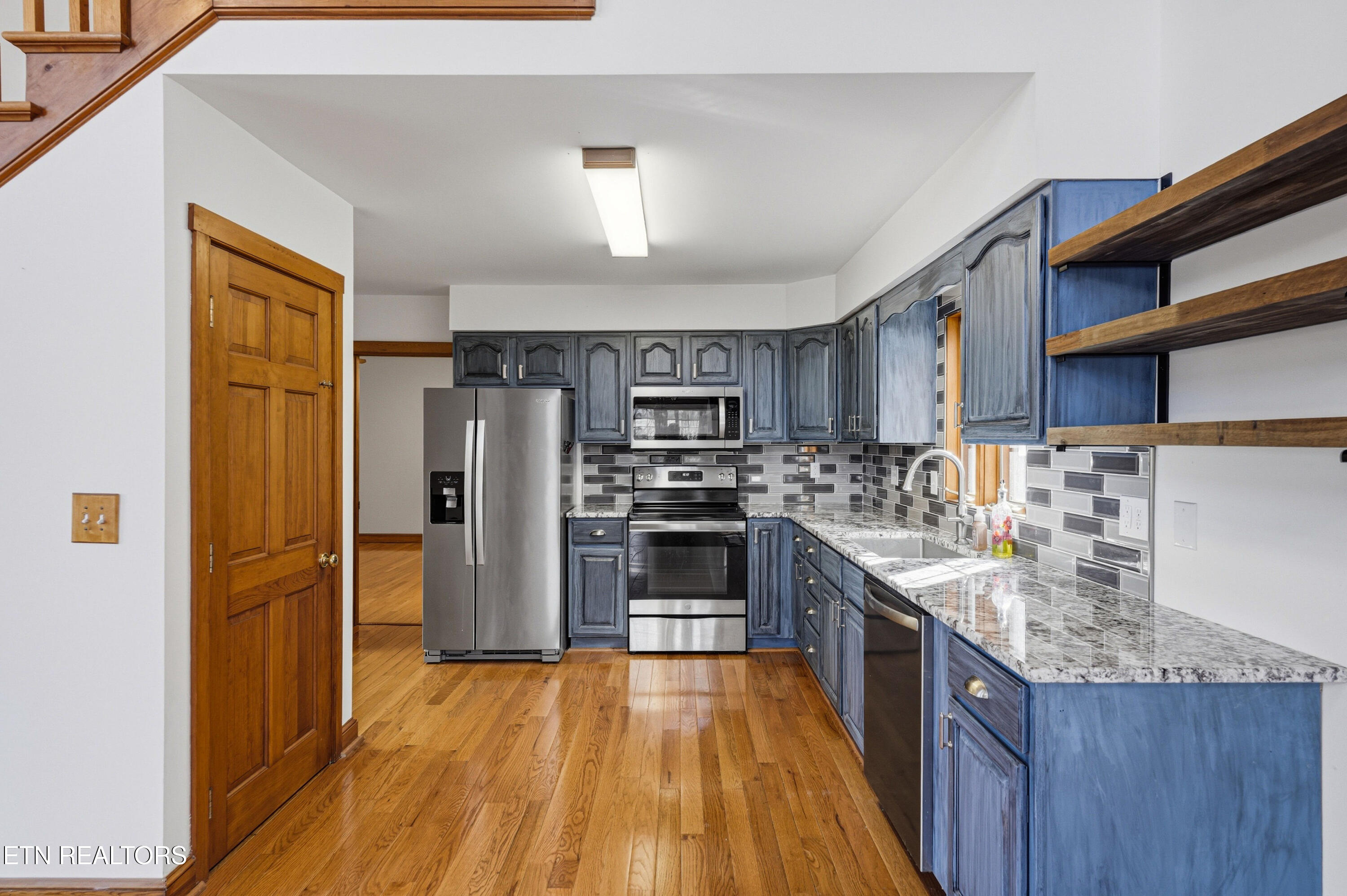 2206 Castle Rise Way Sevierville, TN 37862 - Photo 10 of 40 2206-castle-rise-way-9