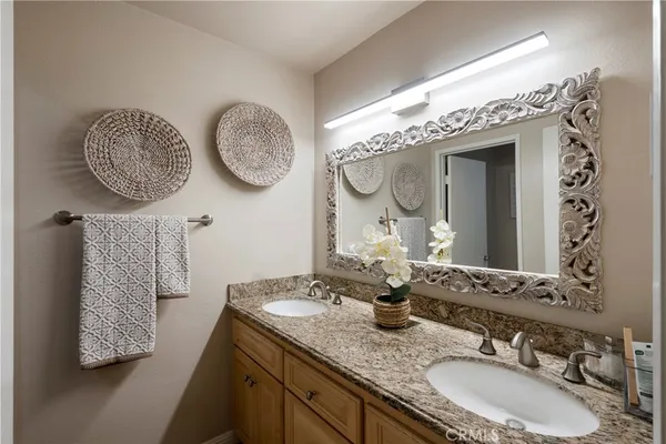 $1,045,000 | 6051 Tahoe Place, Camarillo, CA 93012