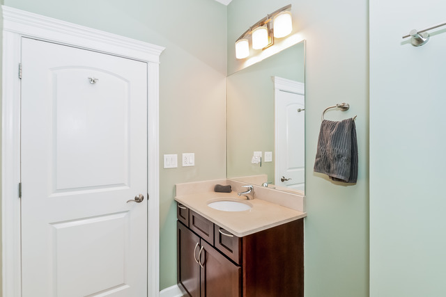 1035 West Madison Street, Unit 2 Chicago, IL 60607 - Photo 16 of 19 Gallery Image 16