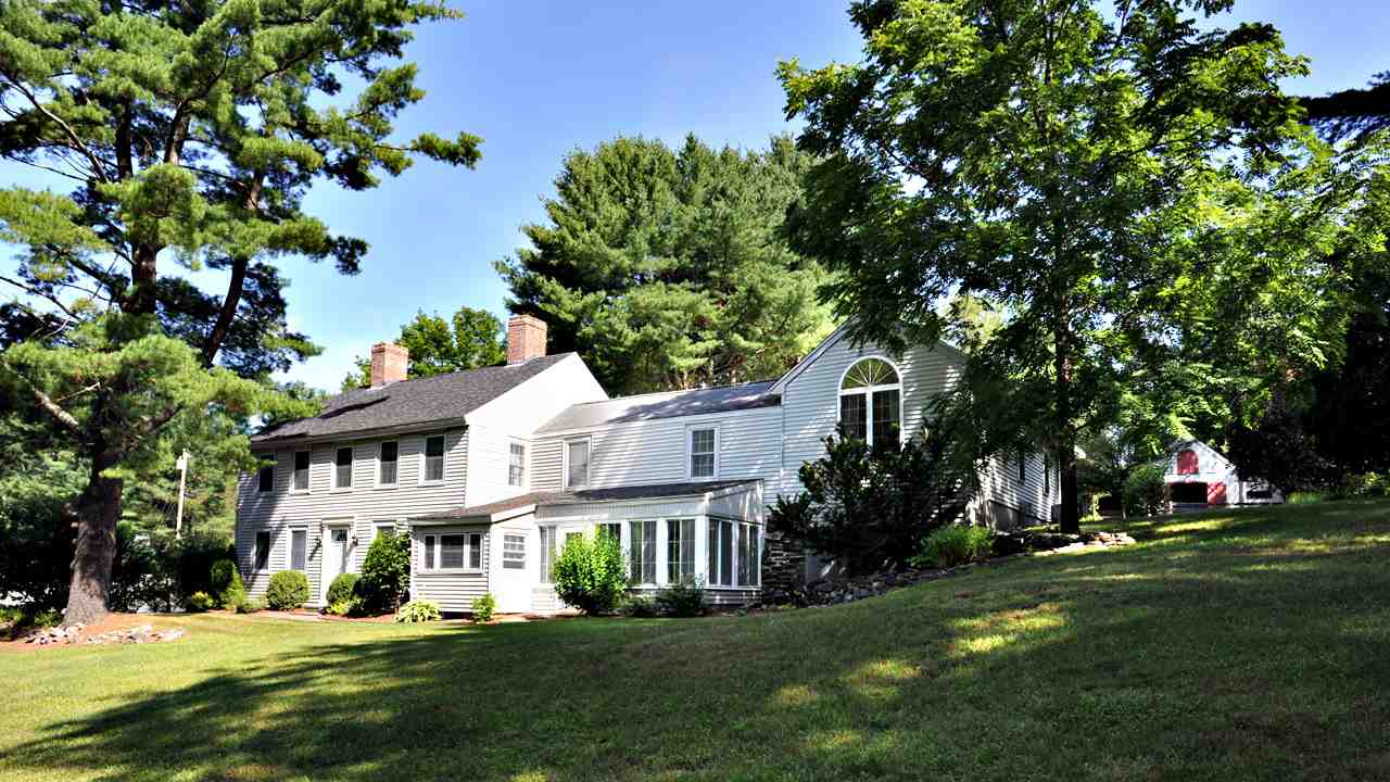 230 Shannon Road Atkinson, NH 03811 - Photo 1 of 40