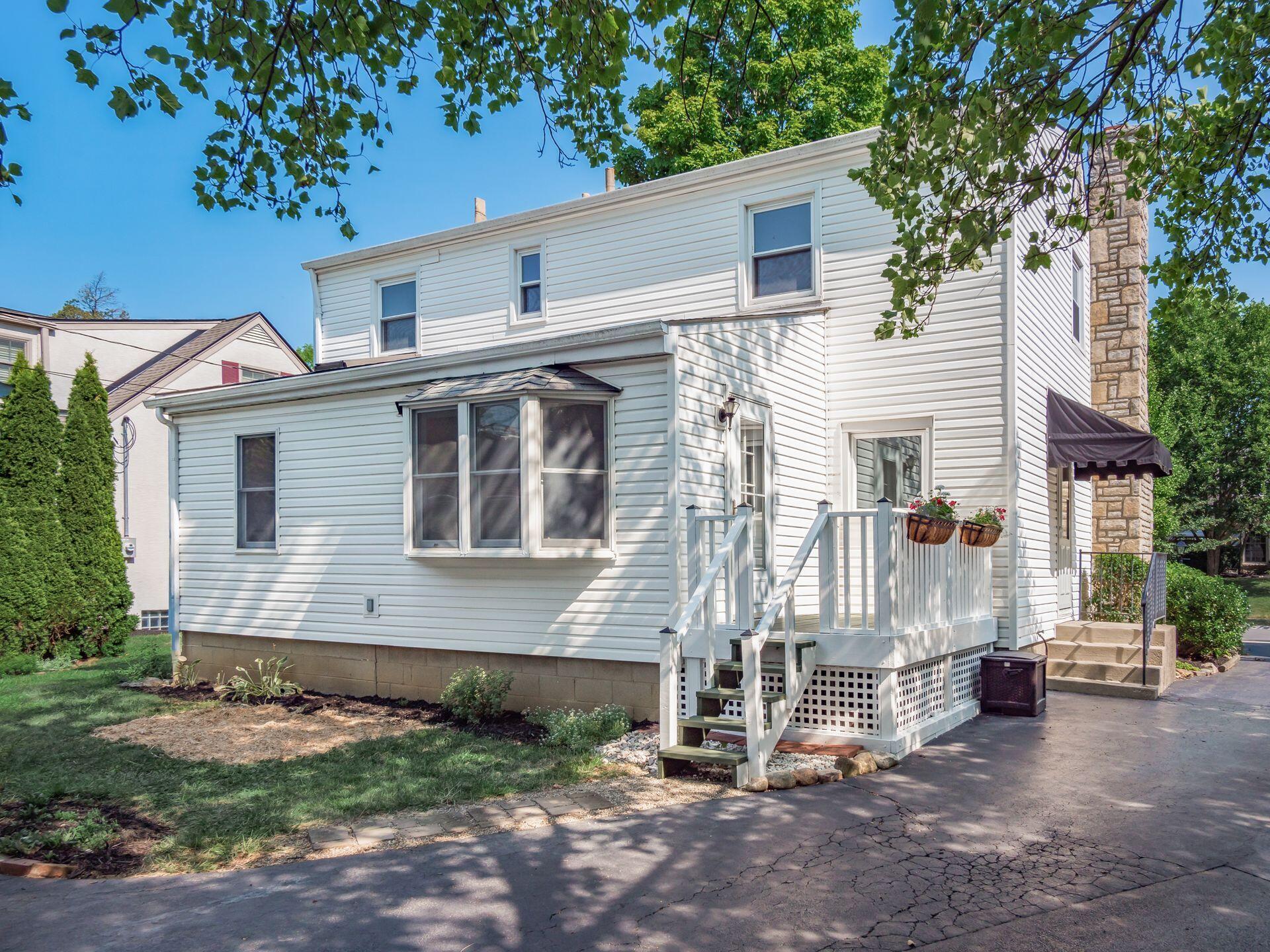 1569 Barrington Road Columbus, OH 43221 - Photo 42 of 43 Back Elevation