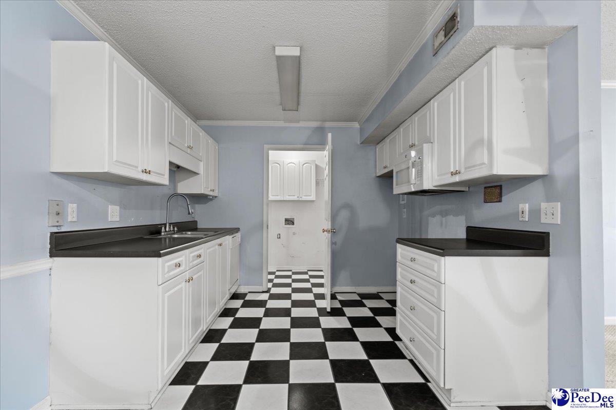 1444 Golf Terrace Boulevard Florence, SC 29501 - Photo 10 of 25 Gallery Image 10