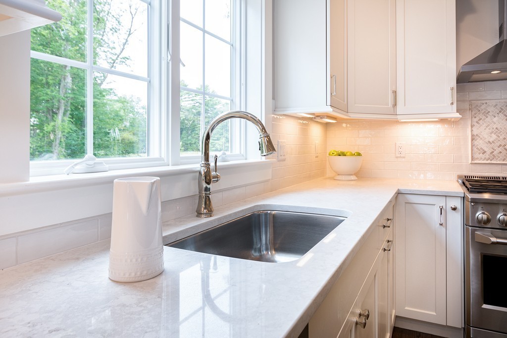 3 Studley Farm Road Hingham, MA 02043 - Photo 8 of 30 Gallery Image 8